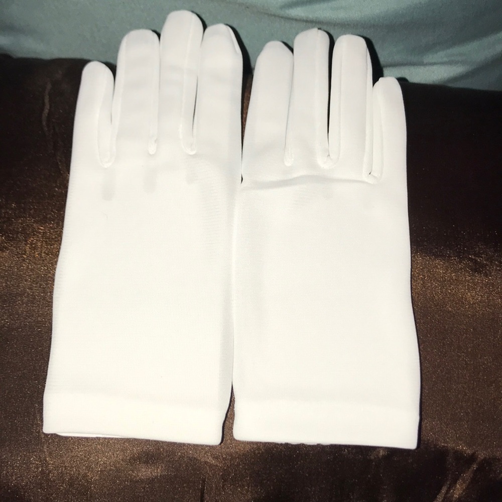 2for15 NWT lFormal Gloves for Kids